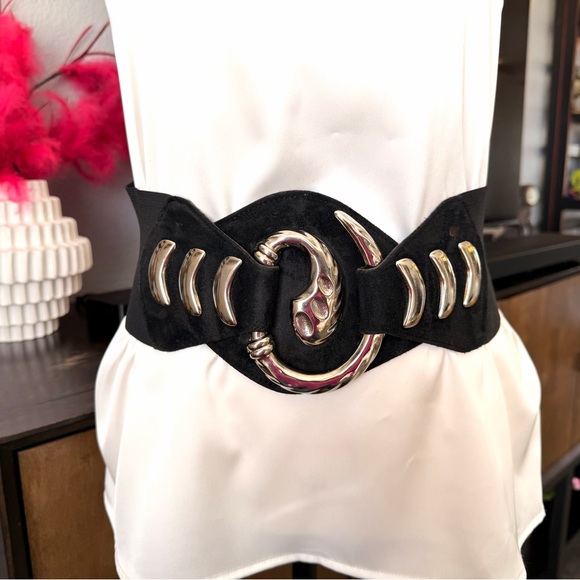 Vintage Accessories - Vintage Black and Silver Stretch Statement Belt